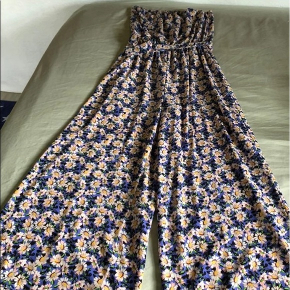 Jumper - Picture 2 of 3